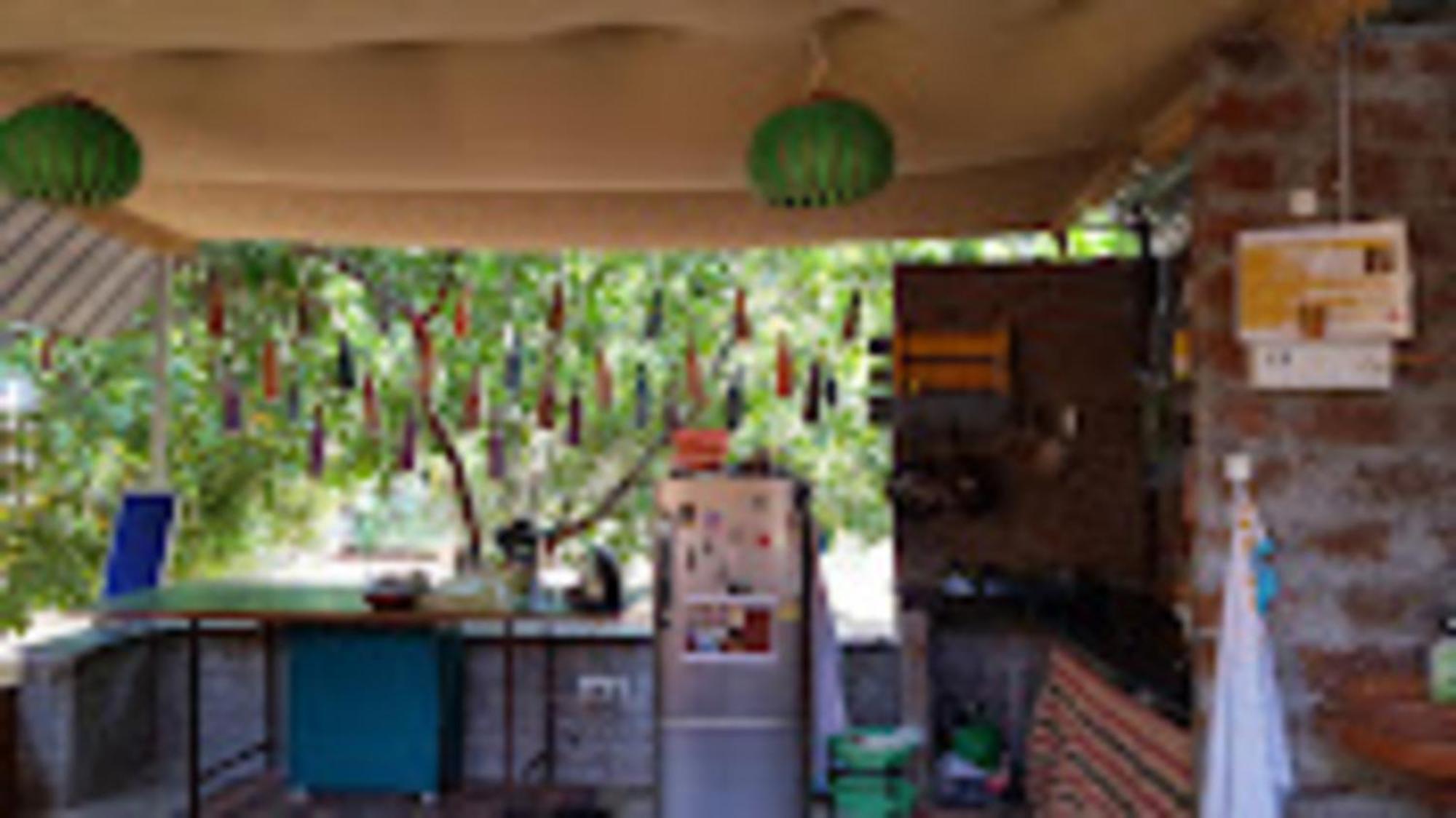 Hotel Travellers Crib à Auroville Extérieur photo