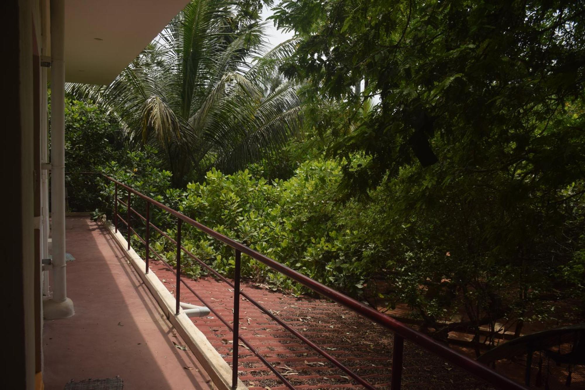 Hotel Travellers Crib à Auroville Extérieur photo