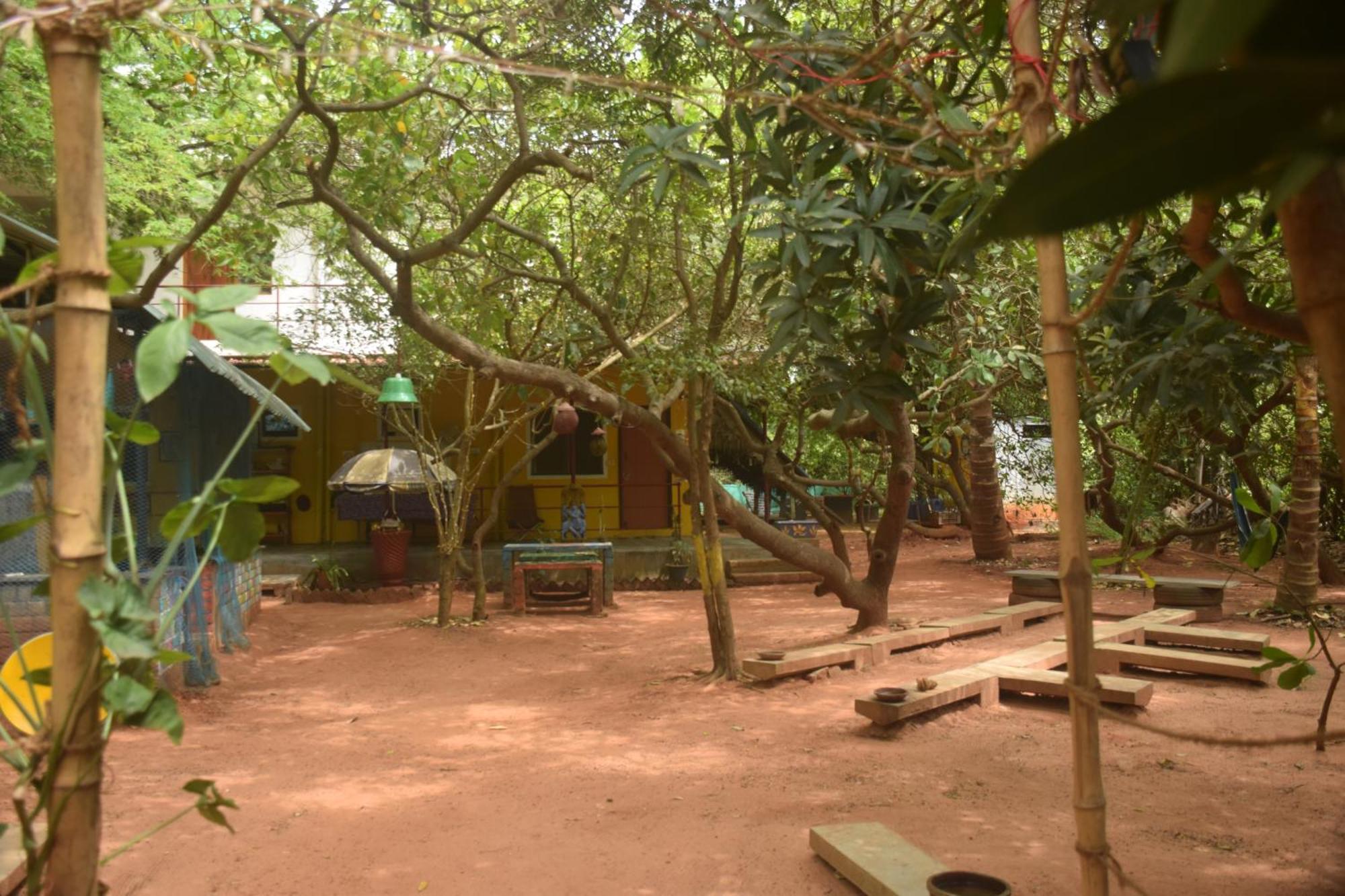Hotel Travellers Crib à Auroville Extérieur photo